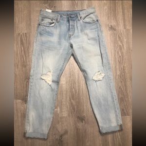 501 distressed jeans